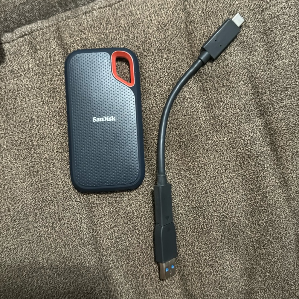2 Terrabyte SanDisk SSD external memory card